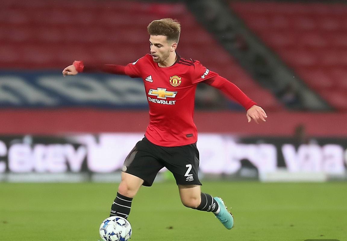 曼联伤病情况更新：卡塞米罗停赛，滕哈格战术部署面临考验，英超争四关键战阿斯顿维拉对阵曼联前瞻